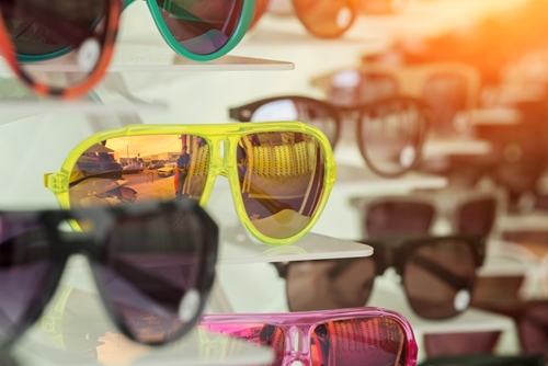 what is the chemistry behind sunglasses 1646 655734 0 14087560 500 - What is the chemistry behind sunglasses?